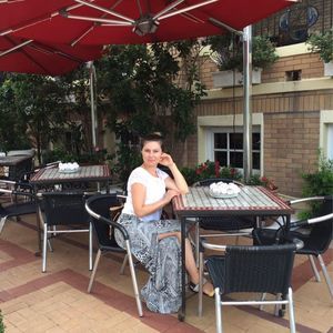 Meet your Posher, Elena